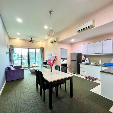 Capital O 90987 The Loft Residences Homestay @ Imago Shopping Mall 2 Kampong Sembulan Eksteriør billede