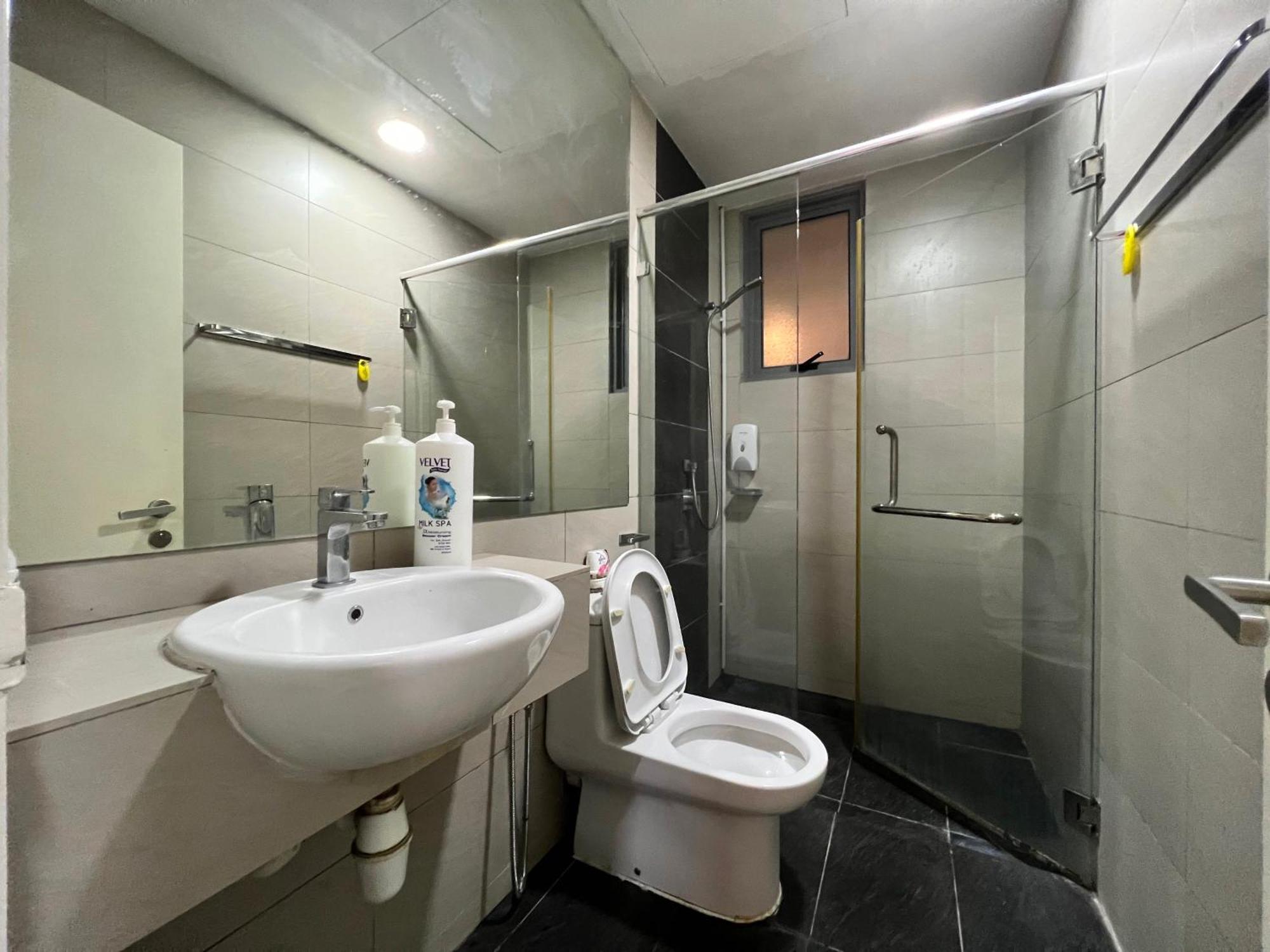 Capital O 90987 The Loft Residences Homestay @ Imago Shopping Mall 2 Kampong Sembulan Eksteriør billede