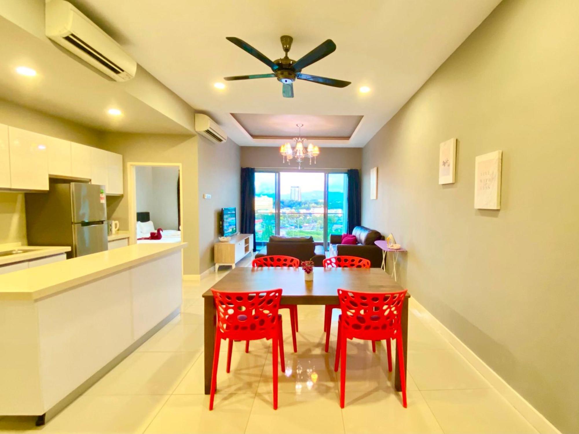 Capital O 90987 The Loft Residences Homestay @ Imago Shopping Mall 2 Kampong Sembulan Eksteriør billede